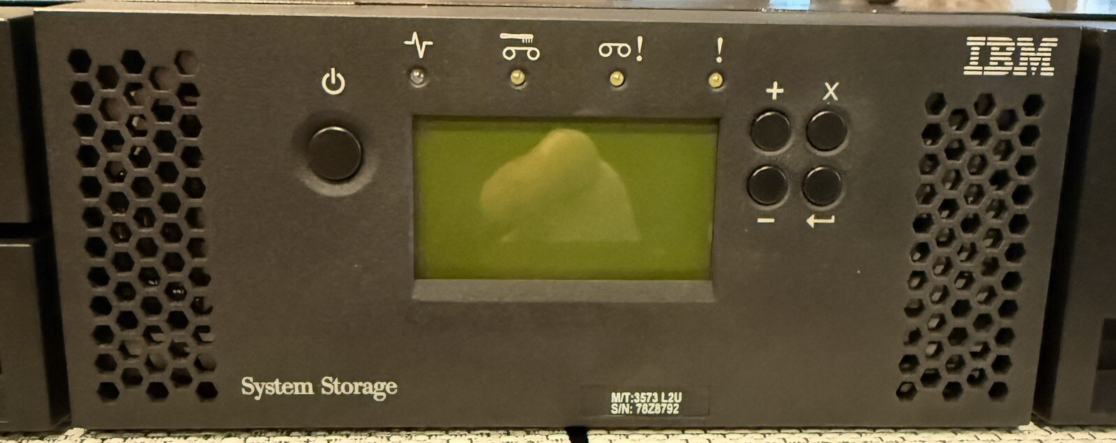 IBM 3573-L2U TS3100 Tape Library W/ 1 LTO-5 HH