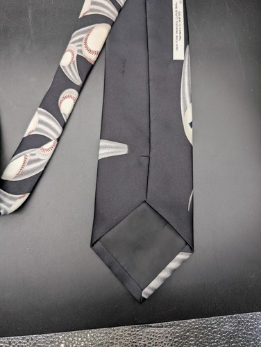 Vintage New York Yankees Curve Ball Ralph Marlin & Co Neck Tie 251353 - Picture 4 of 5
