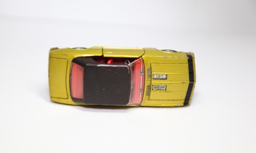 Corgi 338 Chevrolet Camaro SS 350 - Good Vintage Original Model - Picture 7 of 7