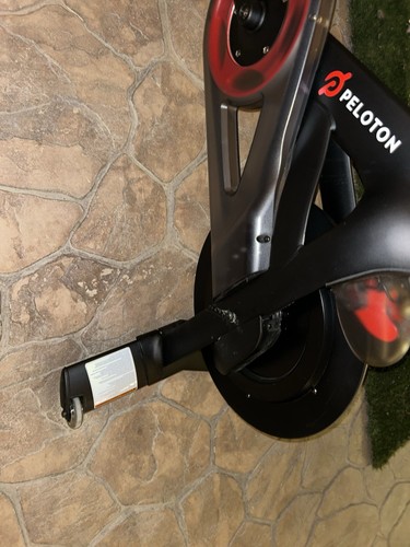 Peloton 3rd Generation Indoor Stationary Exercise Bike -RB1VQ - Picture 6 of 12