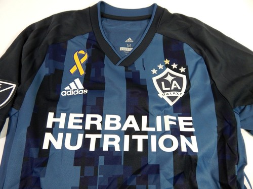 Camiseta deportiva LA Galaxy Giancarlo González #21 2019 usada firmada negra cinta M 69 - Imagen 11 de 12