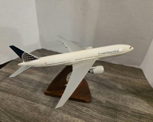 🔥 B-777 Continental Airlines 🔥 Boeing B777 Airplane Wooden Model