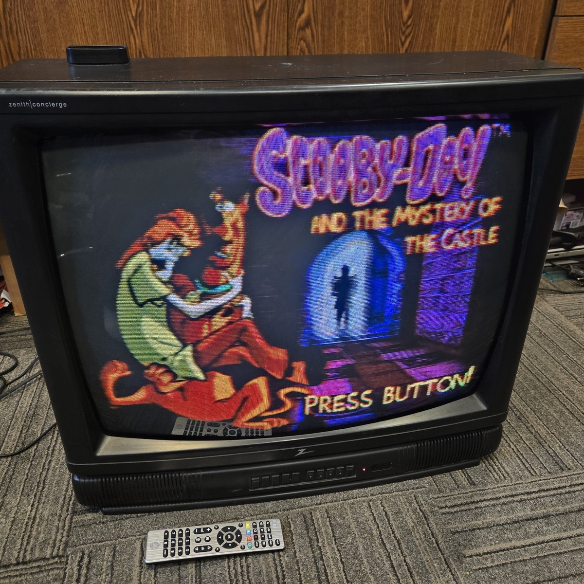 Zenith 25 Inch H25C34Y CRT TV Retro Gaming w/Universal Remote