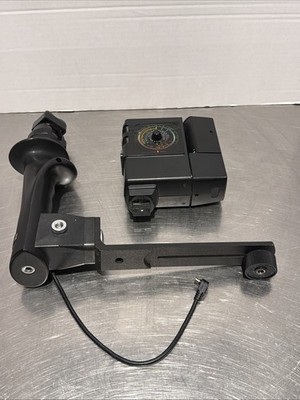 Sunpak Auto 4II Thyristor Flash w/ hassleblad? flashgun bracket grip Feb2326