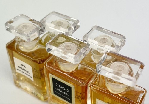 Chanel Miniature Perfume Box Set No. 5 , No. 19 , Coco , MADEMOISELLE , Allure - Picture 3 of 8