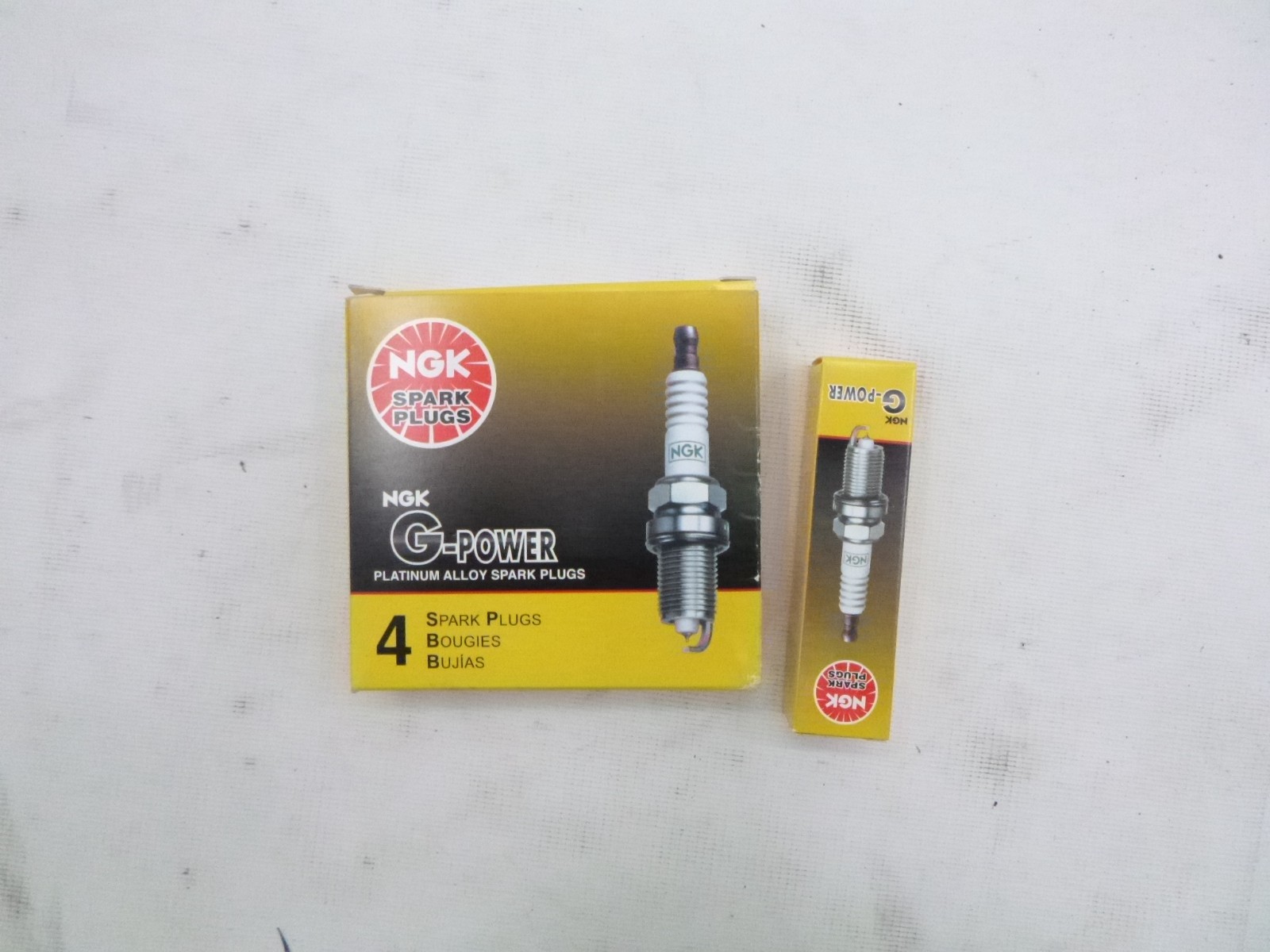 4 Pack NGK G-Power Spark Plug 3403 TR55GP fits 1999-2000 Cadillac Escalade