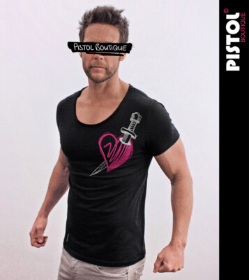 Pistol Boutique Herren Fitted Schwarzes Rundhals DAGGER SKETCH HEART T-Shirt