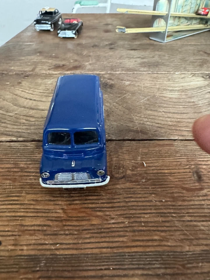 1/43 BEDFORD VAN PICKFORDS CORGI CLASSIC MODELS MADE IN GREAT BRITAIN - Photo 4/4