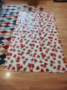 Vintage Vinyl Tablecloth Christmas Poinsettia White Red Green Flower Rectangle