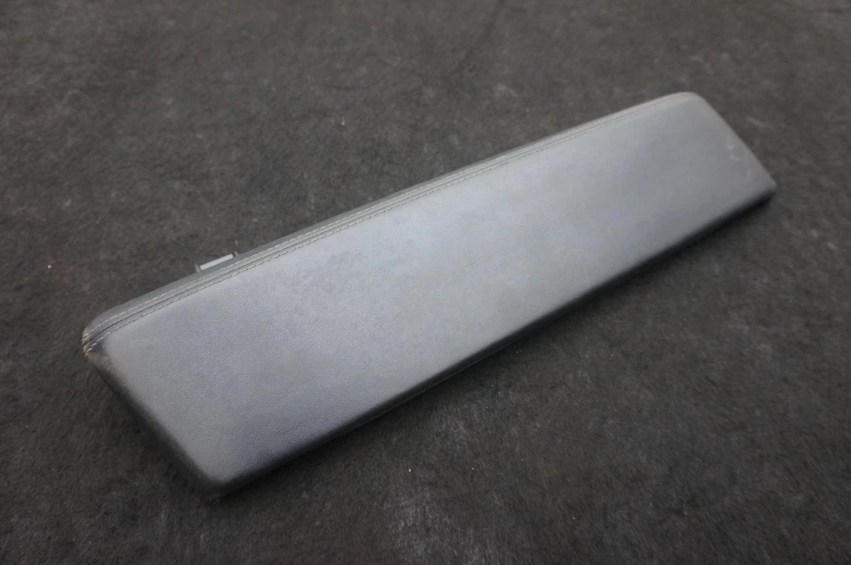 Комплект из 2 левых и правых подлокотников из мериносовой кожи от оригинального производителя 51168071451 BMW M5 F90 18-20 *Примечание - Изображение 2 из 4