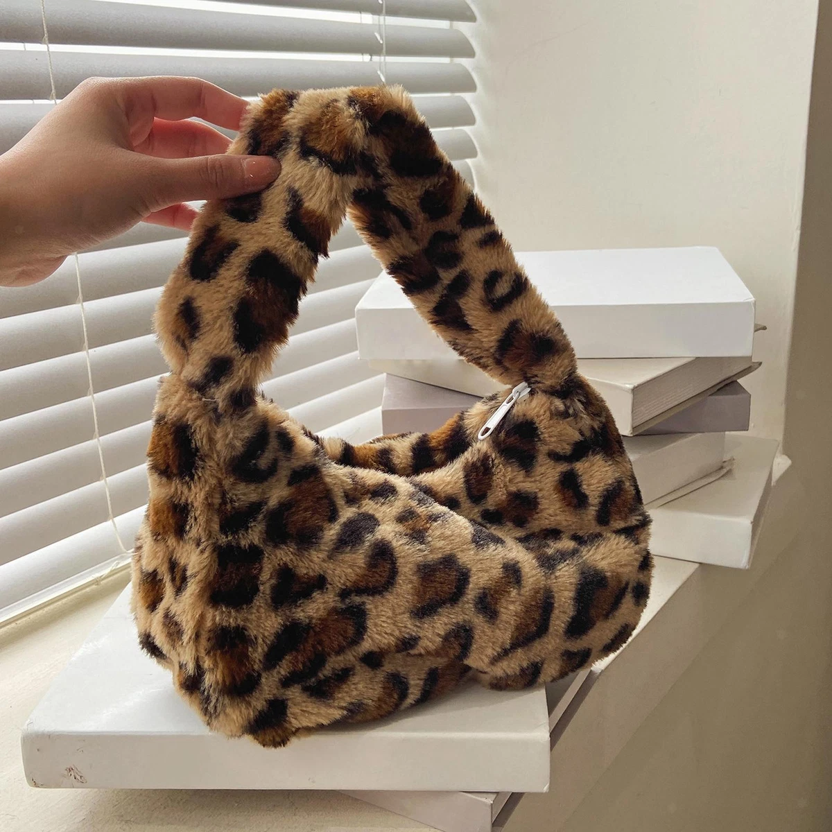 Fuzzy tote bag new arrivals