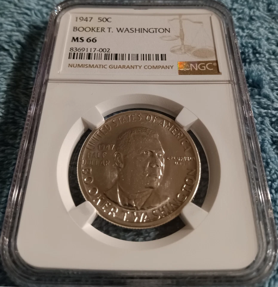 1947 Booker T. Washington commemorative half dollar, NGC MS66, Gem blast white - Image 2 of 4