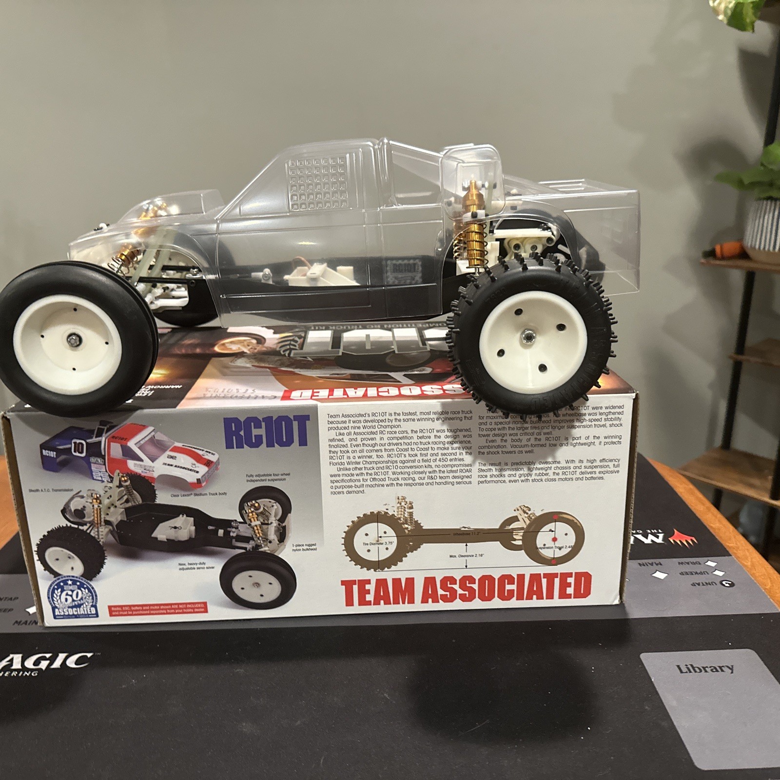 Picture 2 of 9