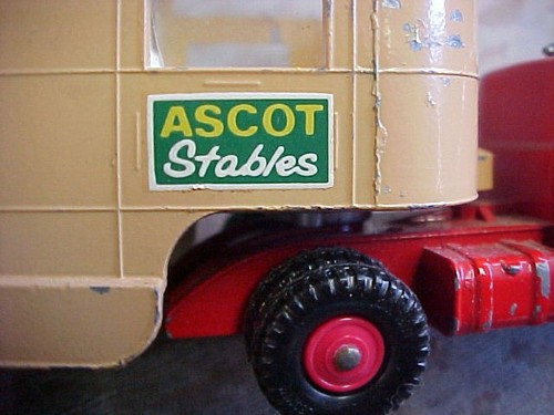 Vintage Matchbox Ascot Stables K-18 King Size Articulated Horse Van - Picture 4 of 8