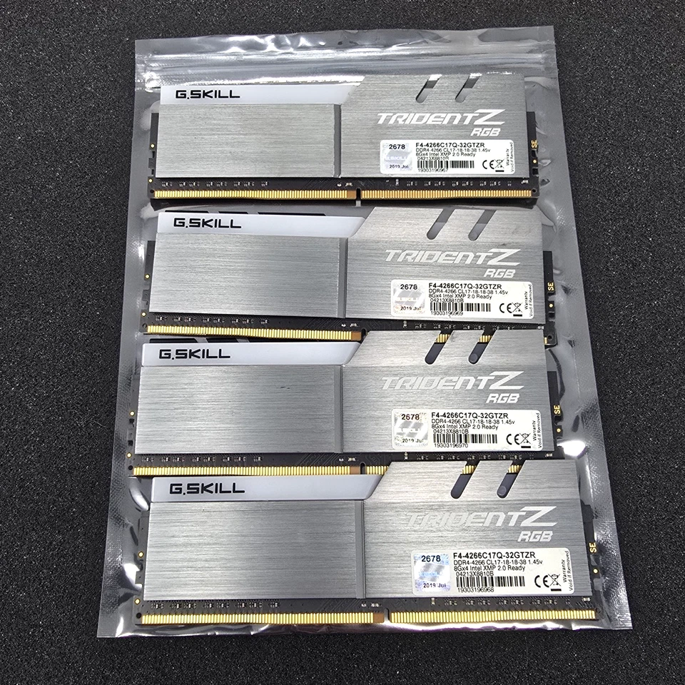 G.Skill Trident Z RGB 32GB 4266MHz RAM DDR4 8Gx4 Intel XMP 2.0R F4-4266C17Q - Image 2 of 4