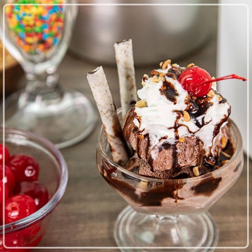 Nostalgia Parlor Electric Ice Cream Maker 6Qt White/Brown Homemade Frozen Treats - Picture 10 of 10