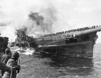 BURNING F6F-3 HELLCAT AIRCRAFT USS ENTERPRISE 1943 8.5X11 PHOTO