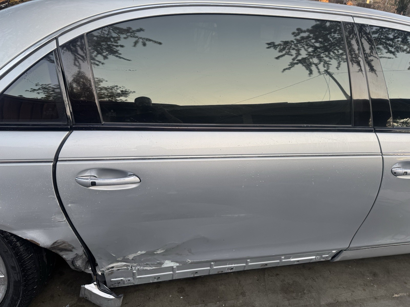 Maybach 62 REAR+RIGHT Door shell