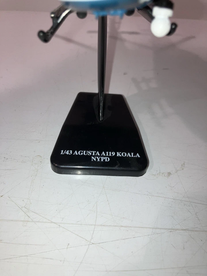 Helicóptero Die-Cast NYPD escala 1/43 Foto 2 de 4