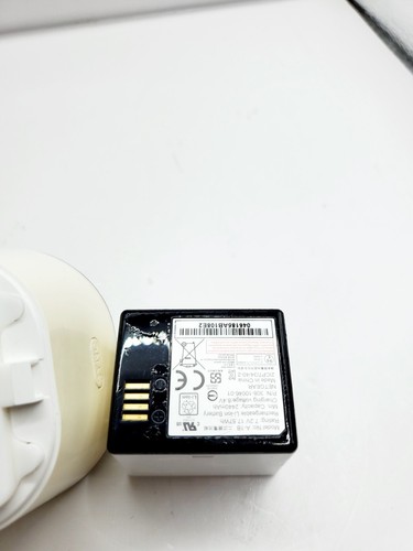 Arlo Motion Alert Security Smart Light AL1101 With Battery - Picture 12 of 12