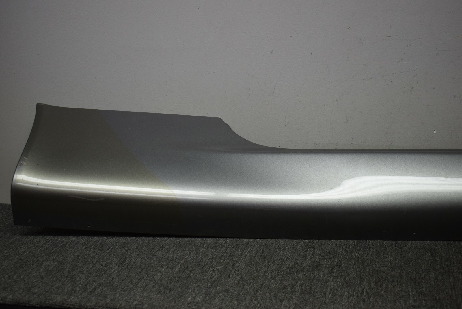 ASTON MARTIN DB9 ROCKER PANEL MOLDING FACTORY OEM