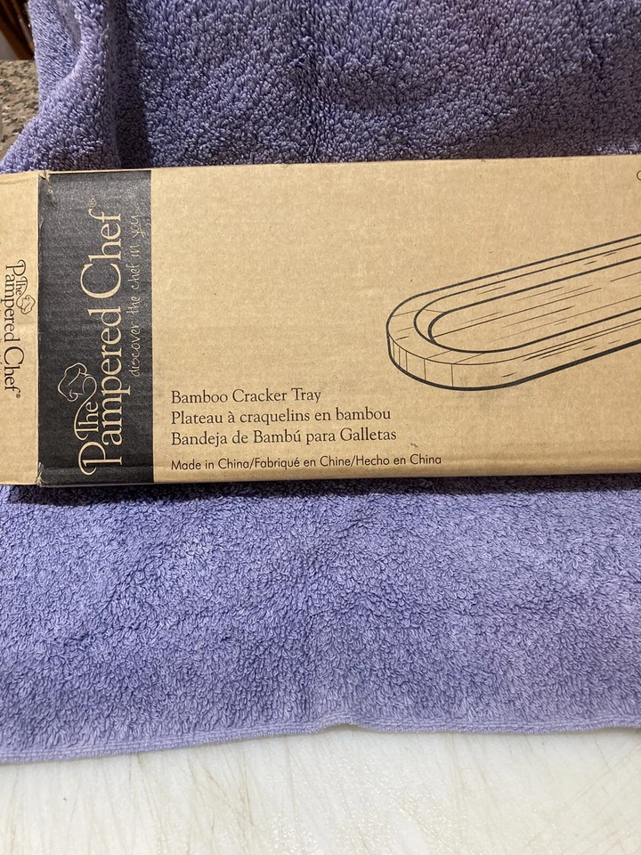 PAMPERED CHEF Bamboo Cracker Tray #2247 - RETIRED brand, new inbox! - Image 3 of 4