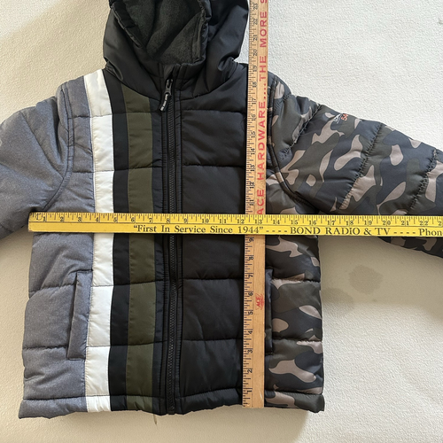 London Fog Boys Hooded Zip Puffer Jacket 54E18 degrees Black/Grey/Camo Large/7 - Picture 11 of 12