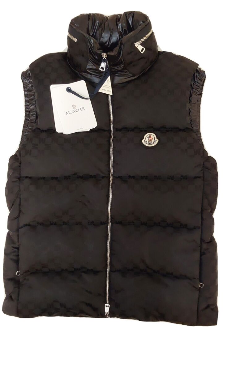 NWT NEW MONCLER Mens Kita Logo Print Nylon Vest with hidden NWT NEW MONCLER Mens Kita Logo Print Nylon Vest with hidden
