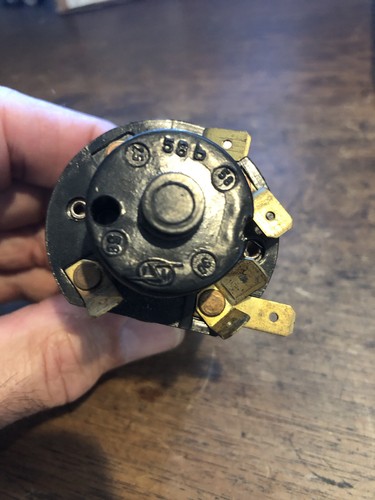 1958 - 67 VW Bug Ghia headlight switch 68-70 VW Bus transporter light switch - Picture 3 of 5