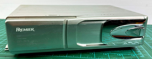 Pioneer Premier CDX-P686 6-Disc CD Changer UNTESTED PLAYER ONLY NO MAGAZINE