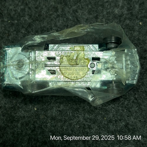 Hot Wheels Redline 1968 Custom Corvette Aqua White Interior project Hong Kong - Picture 8 of 11