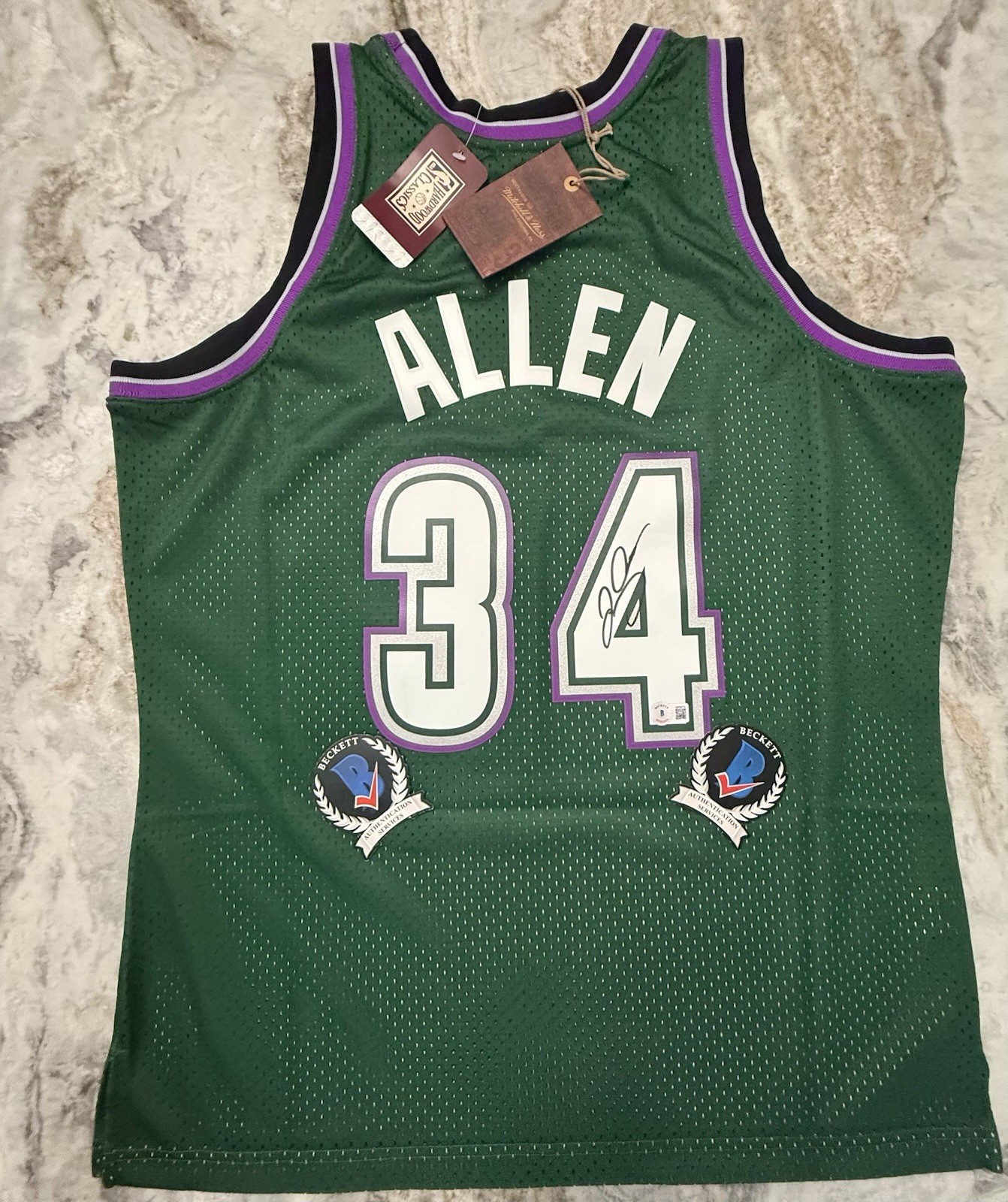 Ray Allen Autographed Signed Milwaukee Bucks Authentic M&N Jersey Bucks Auto Beckett COA 