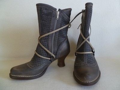 Neosens Stiefel Leder mit Lochmuster Damen Tinted Plumb Rococo Gr 37 NEU in OVP