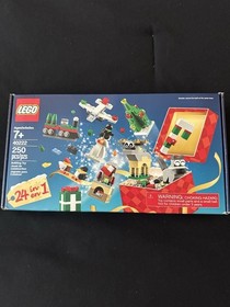Brand New Retired Lego Christmas Set Bundle Sets 40573, 40138 and 40253
