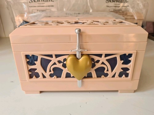 SEALED Snow White Official Odeon Collectors Popcorn Bucket Box Merchandise NEW - Picture 19 of 24