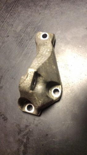 BMW 1 (E81/E87) 2009 Diesel Kraftstoffpumpenhalter 7804376