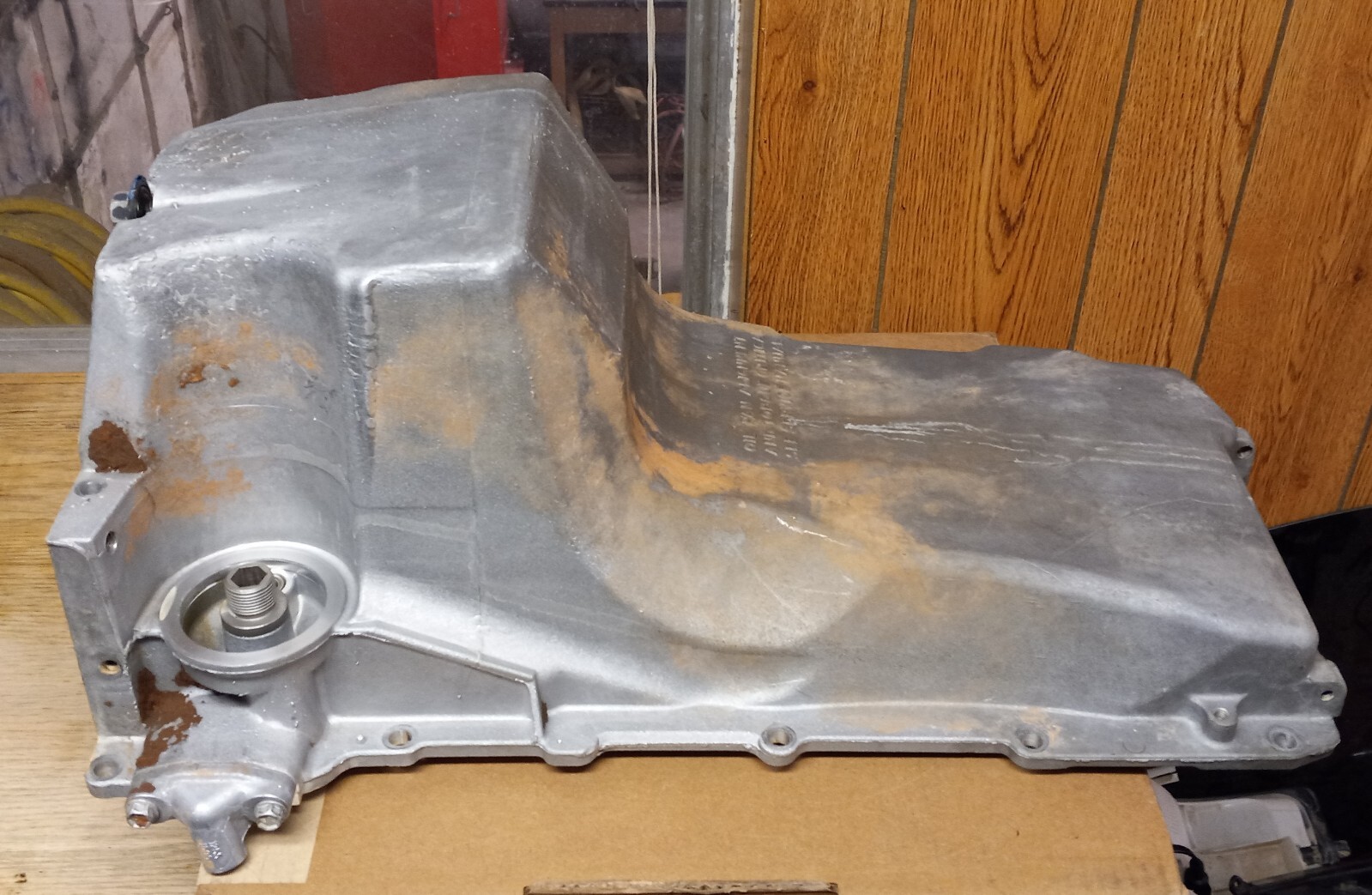 GM 12560392 OEM Oil Pan Chevy Sierra / Silverado 1500/2500/3500 4.8L/5