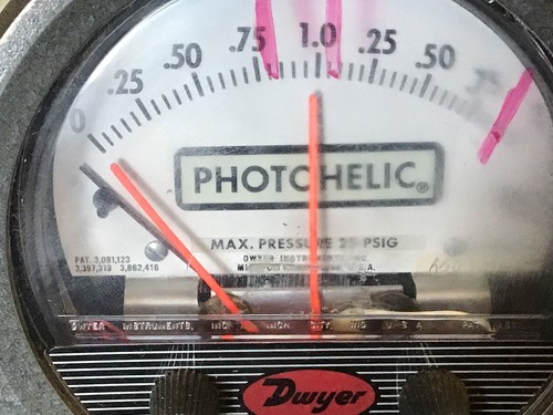 Medidor de interruptor de presión fotohelico Dwyer 3002 25 PSIG 0-2"" agua - Imagen 2 de 12