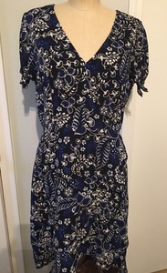 ladies navy floral dress