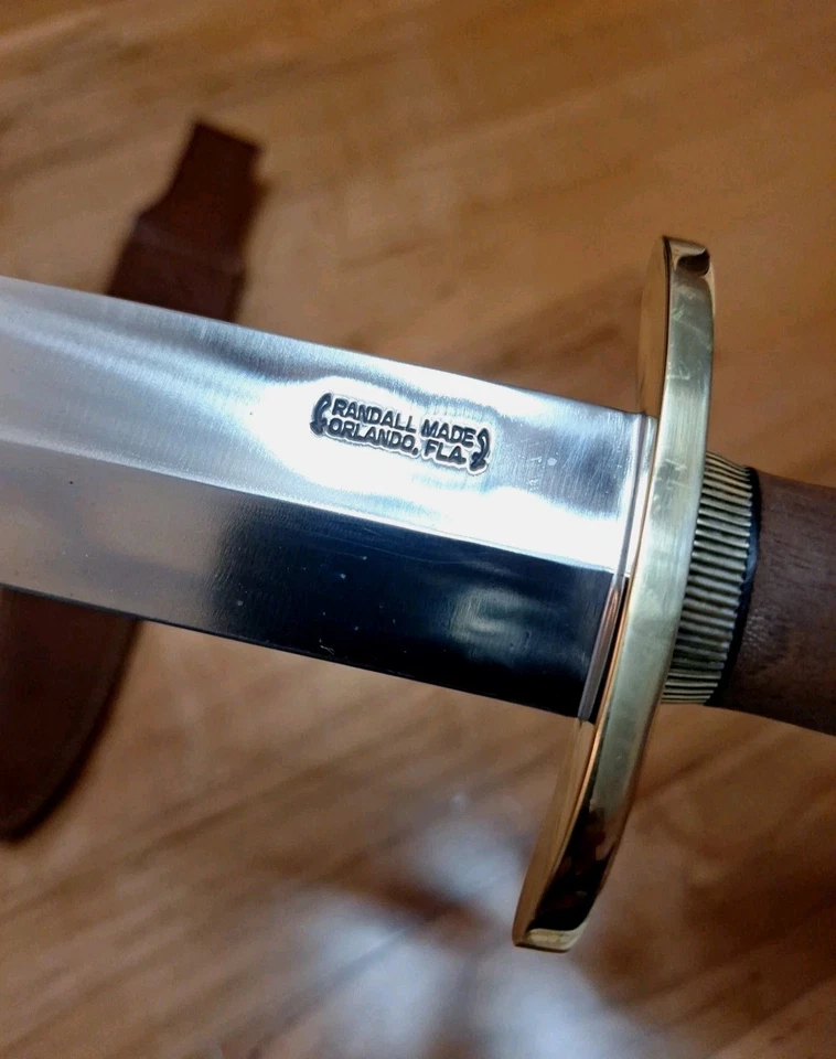 RANDALL MADE RAYMOND THORP BOWIE 12-13C CUELLO DE LATÓN FESTONEADO Y GORRA COOLIE COMO NUEVO Foto 4 de 4