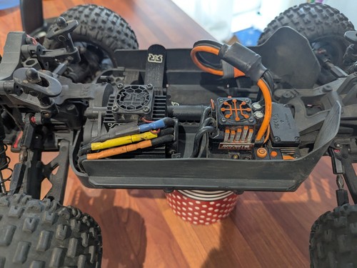 Arrma Vorteks 4x4 3S BLX 1/10 Stadium Truck RTR - Rc Car - Purple - Brushless - Picture 17 of 21