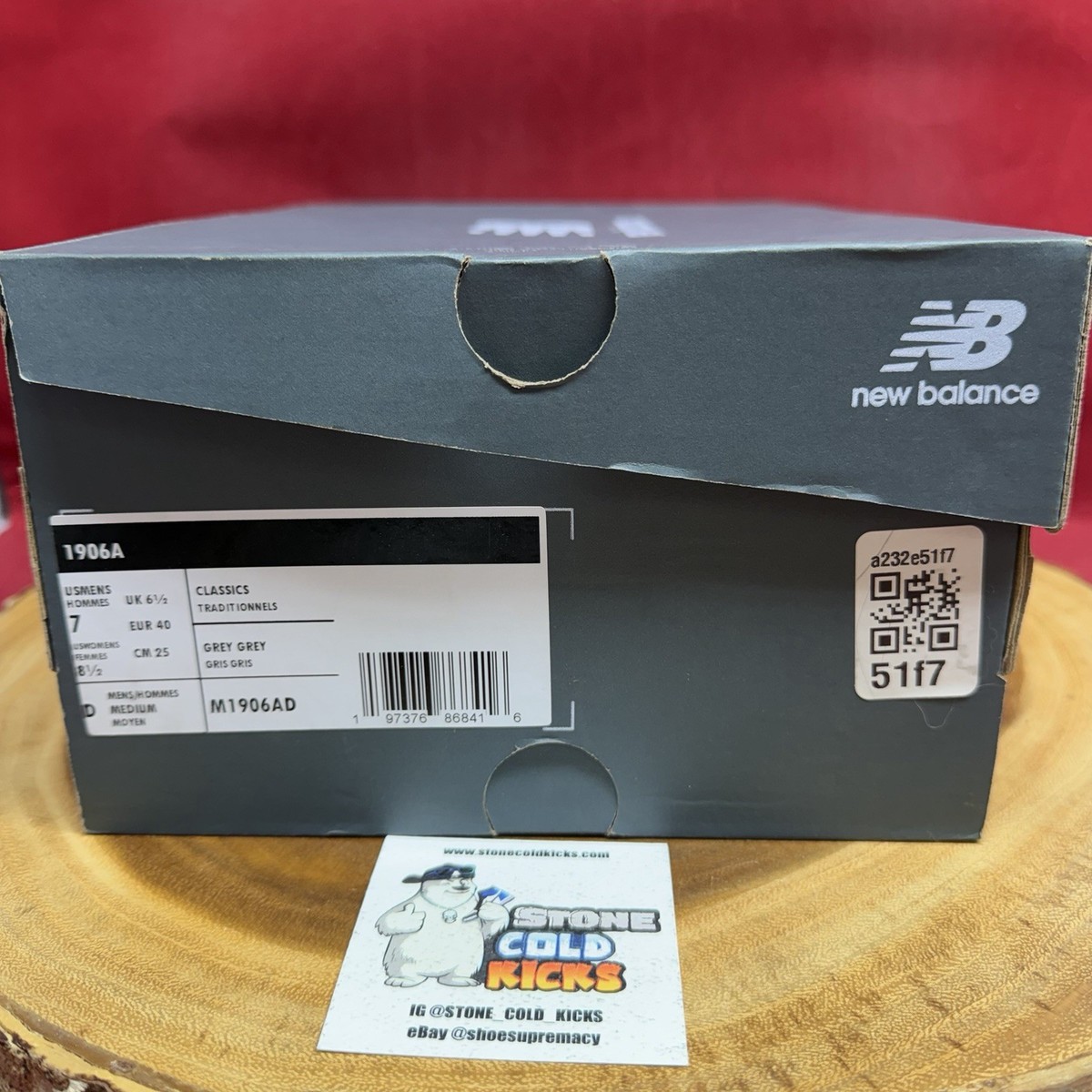 New Balance 1906 Silver Gold Metallic M1906AD Size 7 Left Shoe