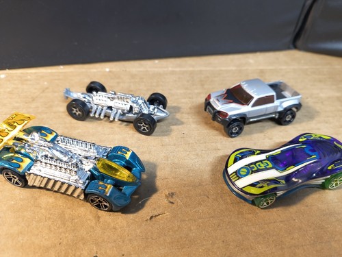 🔥Hot Wheels Lot Full 48 Car Case &Vehicles; Hot Wheels, + Few Maitso And China - Picture 2 of 13