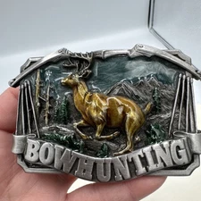 Bergamot Vintage Belt Buckle Bowhunting w Bow And Running Deer 1983