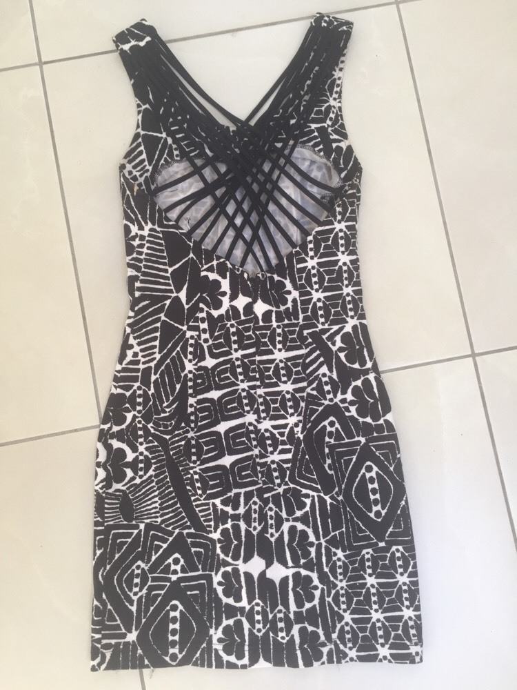 corset dress belt Black Faux Leather Laced Pattern CB-915Short court wedding Color:1024 - Navy / Yellow / Light Blue Line Embrace retro chic with Simple Indo Western Gown