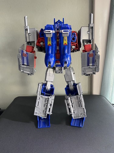 Transformers Generations Power of the Primes Optimus Orion Pax Führungsklasse - Bild 3 von 8
