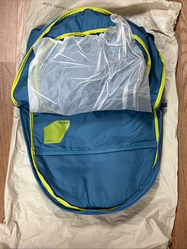 Zaino AWAY 26L - Blu nuovo con etichetta in confezione originale. - Foto 3 di 3