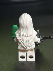 LEGO Star Wars Snow Chewbacca Minifigure 75146 (With Accessories)