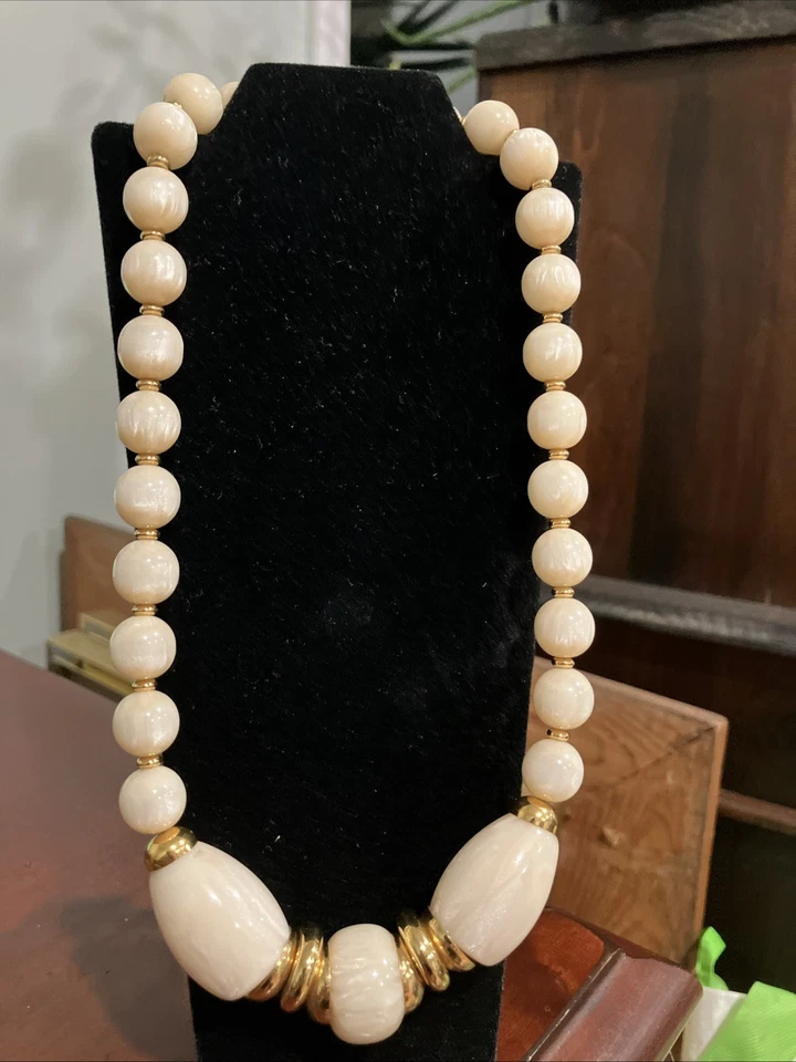 Hermoso collar Napier vintage Foto 2 de 4