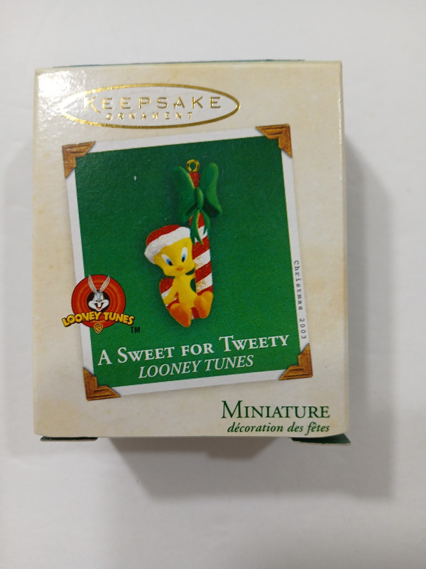 Hallmark Looney Tunes A Sweet For Tweety 2003 Miniature Ornament  nib